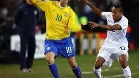 拜仁延续德甲霸主地位，教练弗利克成夺冠关键人物